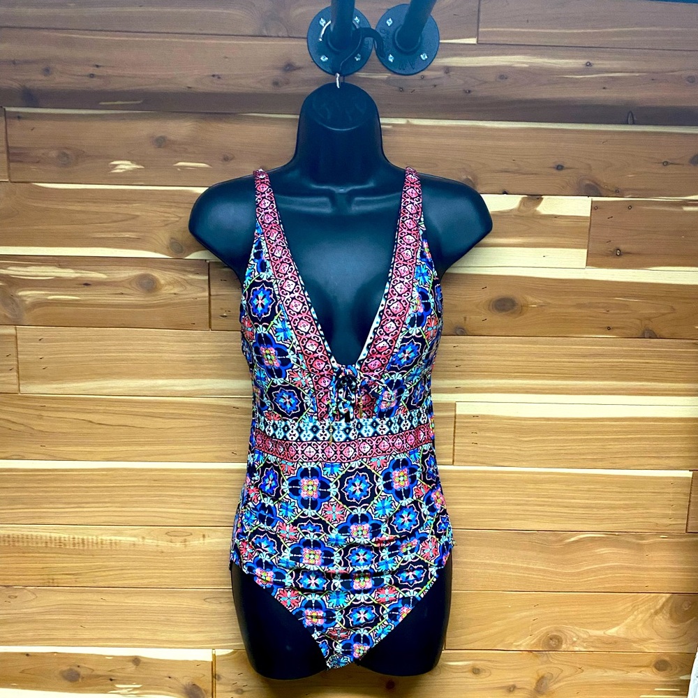 LA BLANCA Floral Swimsuit